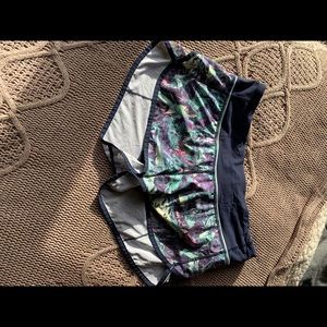 NWOT Lululemon speed shorts size 6